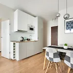 Business Mokotow Park 84 By Bookinghost *