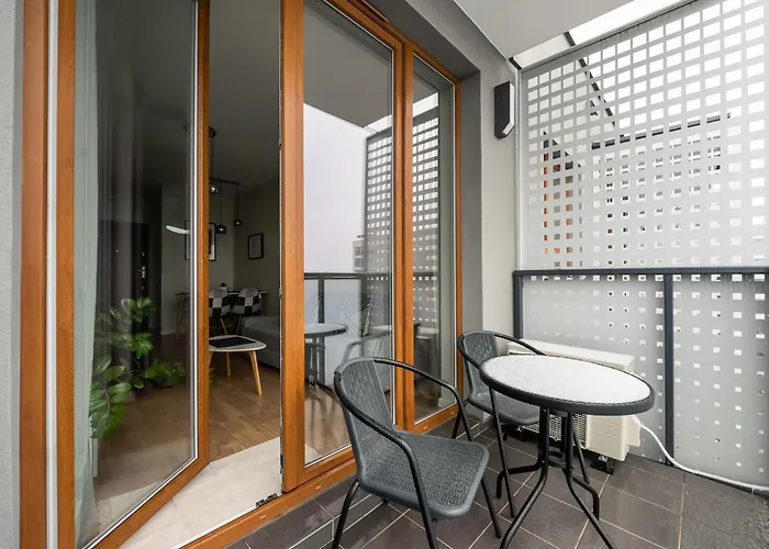 Business Mokotów Park 84 *